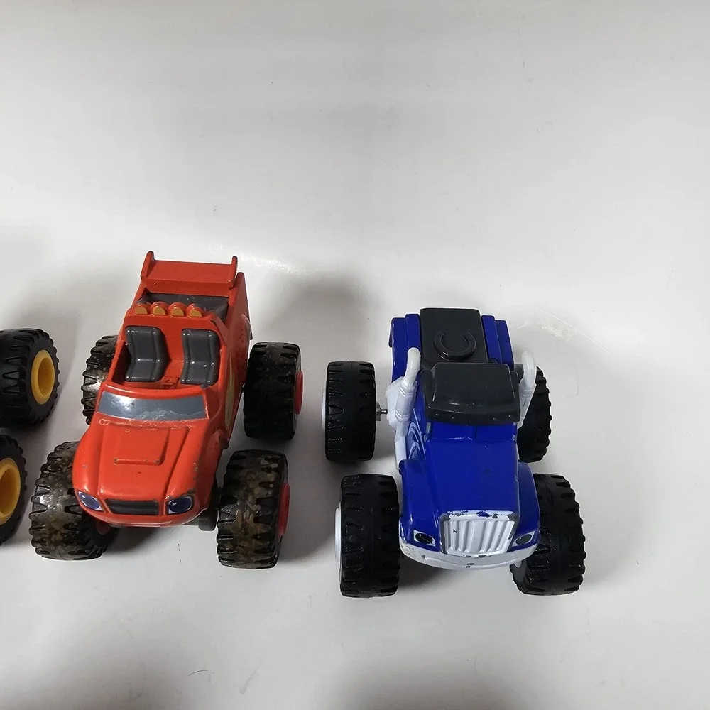 Lot of (7) 2014 Mattel Blaze and the Monster Machines Diecast Monster Trucks